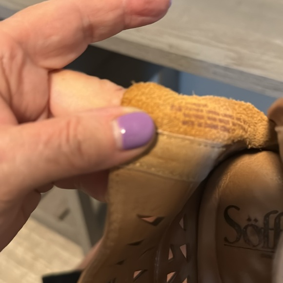 Sofft tan leather booties with cutouts. EUC. 8 1/2 med - Picture 6 of 6